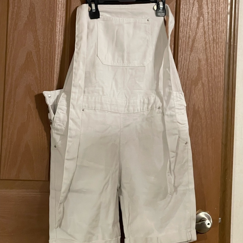 Overalls in white